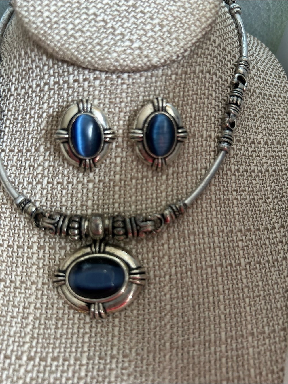 Avon "Aztec "Silver-Tone Necklace and Blue Tigers Eye Cabochon Earrings Set (5)